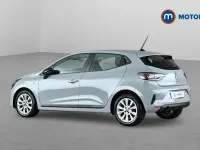 Used Renault Clio Evolution 90 HP (66 kW) 2024 Grey Hatchback