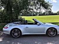 Begagnad Porsche 911 355 HK (261 kW) 2006 Cab