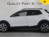 Usado Kia Stonic GT-Line 118 CV (86 kW) 2022 Blanco SUV