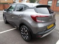 Usado Renault Captur Evolution 2022 Cinzento SUV
