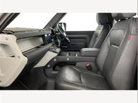 Used Land Rover Defender SE Dynamic 249 HP (183 kW) 2023 Green SUV