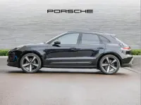 Used Porsche Macan 261 HP (191 kW) 2026 Black SUV