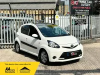Used Toyota Aygo Style 2014 White Hatchback