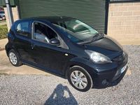 Usado Toyota Aygo 68 HP (50 kW) 2012 Preto Citadino