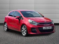 Used Kia Rio 107 HP (78 kW) 2016 Red Hatchback