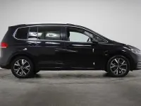 Used VW Touran 150 HP (110 kW) 2022 MPV