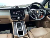 Used Porsche Macan Turbo 440 HP (323 kW) 2020 Blue SUV