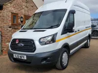 Usado Ford Transit 130 HP (95 kW) 2019 Branco Van