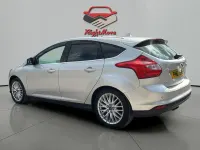 Used Ford Focus Zetec 125 HP (91 kW) 2011 Silver Hatchback