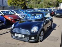 Begagnad Mini Cooper Hatch 2012 Svart Halvkombi