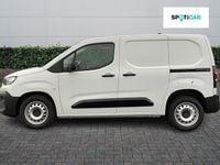Used Citroën Berlingo 101 HP (74 kW) 2024 White MPV