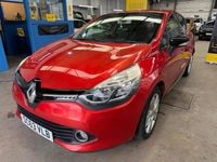 Used Renault Clio IV Dynamique 90 HP (66 kW) 2014 Red Hatchback