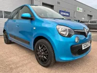 Used Renault Twingo Play 70 HP (51 kW) 2015 Blue Hatchback
