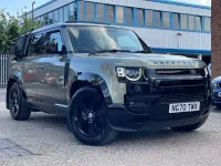 Used Land Rover Defender First Edition 240 HP (176 kW) 2020 Green SUV