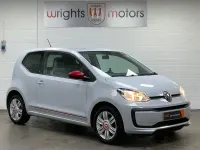 Begagnad VW up! Beats 2017 Silver Halvkombi