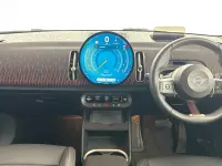 Używany Mini Countryman 215 KM (158 kW) 2024 Czerwony SUV