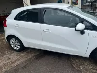 Used Kia Rio 85 HP (62 kW) 2014 White Hatchback