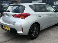 Used Toyota Auris Plus 132 HP (97 kW) 2014 Silver Hatchback
