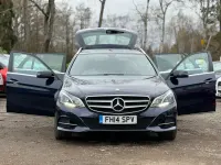 Usado Mercedes E300 SE 2014 Azul Carrinha