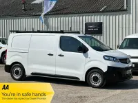 Used Vauxhall Vivaro 100 HP (73 kW) 2021 White MPV