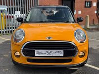 Usado Mini Cooper Hatch 2016 Naranja Utilitario