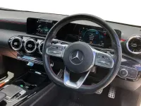 Usado Mercedes A250 AMG line 224 HP (164 kW) 2018 Branco Citadino