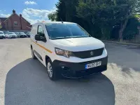 Used Peugeot Partner 2020 White MPV