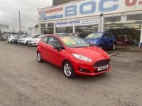 Used Ford Fiesta Zetec 82 HP (60 kW) 2016 Red Hatchback
