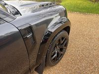 New Land Rover Defender SE Dynamic 2025 Black SUV