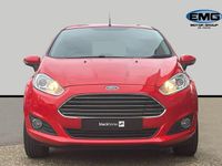 Used Ford Fiesta Zetec 105 HP (77 kW) 2013 Red Hatchback