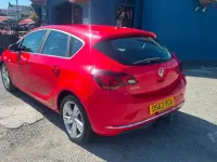 Used Vauxhall Astra SRi 115 HP (84 kW) 2013 Red Hatchback