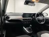 Käytetty Hyundai i10 Premium 2020 Hopea Viistoperä