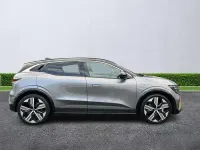 Gebraucht Renault Megane E-Tech Iconic 160 kW (218 PS) 2024 Grau Kleinwagen