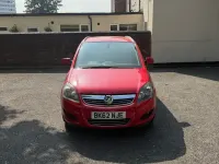 Used Vauxhall Zafira Design Edition 115 HP (84 kW) 2012 Red MPV