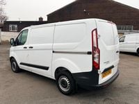 Used Ford Transit Custom 105 HP (77 kW) 2017 White Van