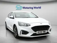 Used Ford Focus ST-Line 125 HP (91 kW) 2019 White Hatchback