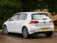 Used VW Golf VII SE 110 HP (80 kW) 2018 Silver Hatchback