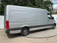 Begagnad Mercedes Sprinter Progressive 150 HK (110 kW) 2022 Silver Van