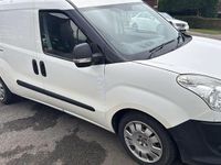 Used Fiat Doblò 105 HP (77 kW) 2014 White MPV