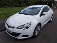 Second-hand Vauxhall Astra GTC SRi 2012 Alb Hatchback