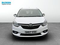 Used Vauxhall Zafira Tourer SRi 140 HP (102 kW) 2018 White MPV