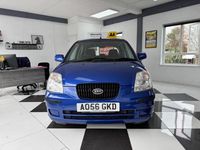 Used Kia Picanto 64 HP (47 kW) 2006 Blue Hatchback