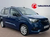 Używany Vauxhall Combo Elite 130 KM (95 kW) 2021 Niebieski Minivan