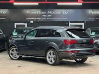 Usado Audi Q7 S-line plus 272 HP (200 kW) 2014 Cinzento SUV