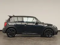 Usado Mini Cooper Hatch 134 HP (98 kW) 2023 Preto Citadino