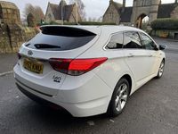Used Hyundai i40 Style 136 HP (100 kW) 2012 White Estate
