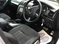 Used Mercedes R320 SE 2007 MPV