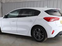 Used Ford Focus ST-Line 125 HP (91 kW) 2019 White Hatchback