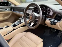 Used Porsche Panamera 440 HP (323 kW) 2017 Blue Hatchback