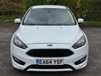 Used Ford Focus Zetec 120 HP (88 kW) 2014 White Hatchback